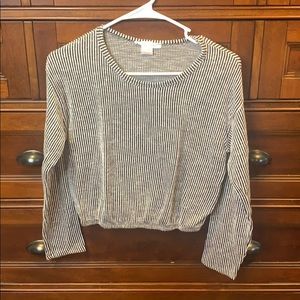 Stripped long sleeve.